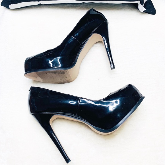 Madden Girl Black Tiarah Patent Leather Heel 9.5M - Picture 2 of 9